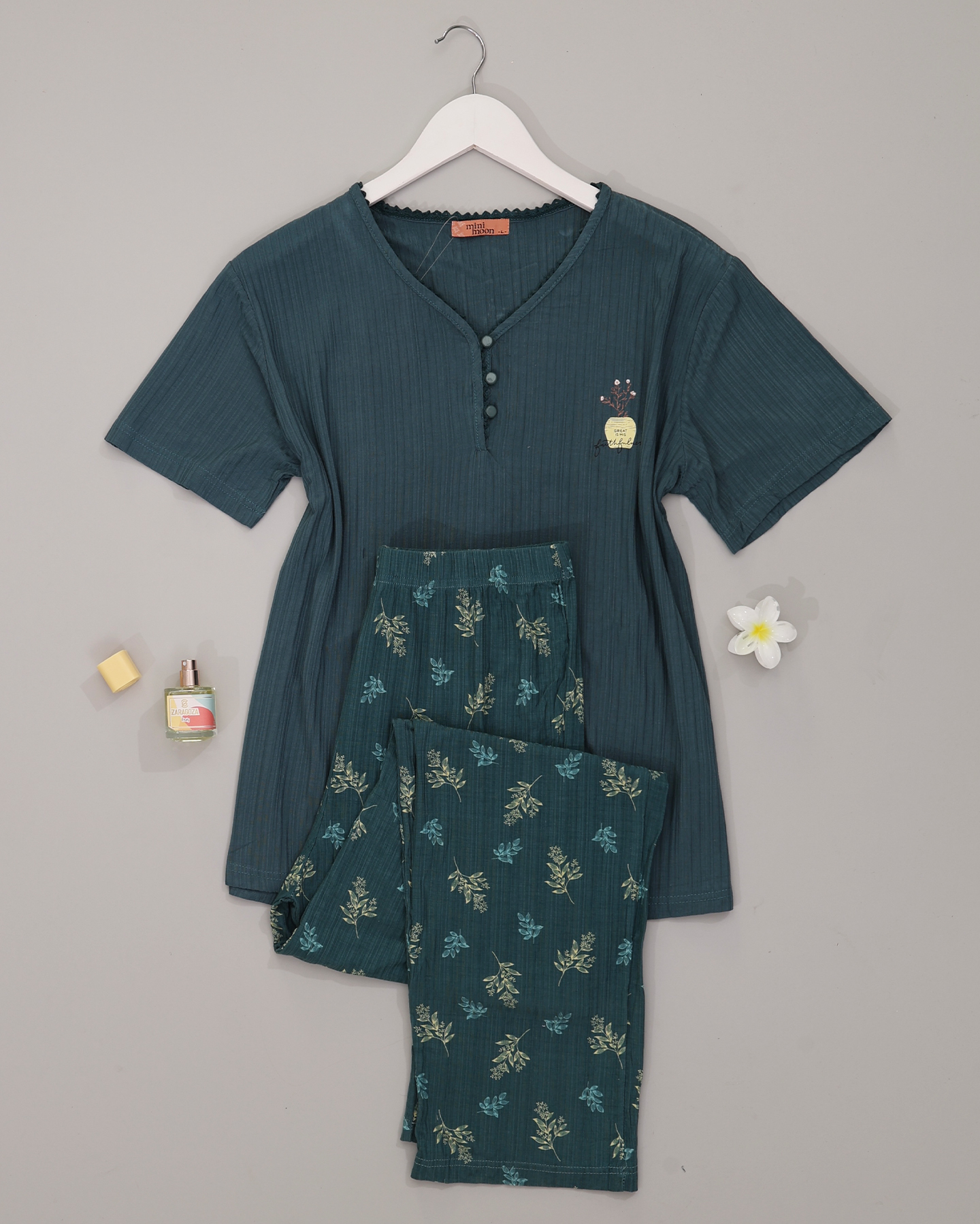 بيجامة بنطلون قطن